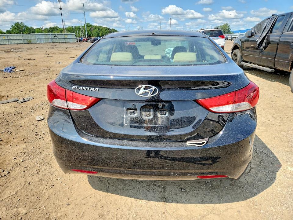 Продажа на аукционе авто 2013 Hyundai Elantra, vin: KMHDH4AE5DU561767, номер лота: 62140926