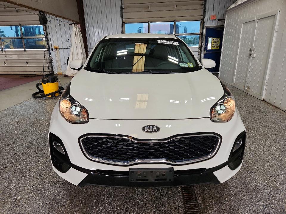 2021 Kia Sportage მანქანა იყიდება აუქციონზე, vin: KNDPMCAC2M7848777, აუქციონის ნომერი: 60986806