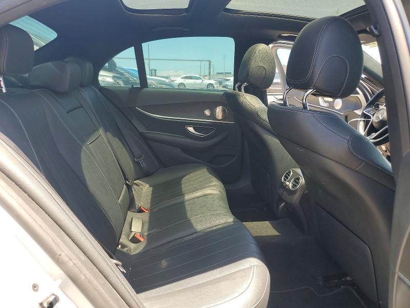 61029526 :رقم المزاد ، W1KZF8EB5NB020387 vin ، 2022 Mercedes-benz E مزاد بيع