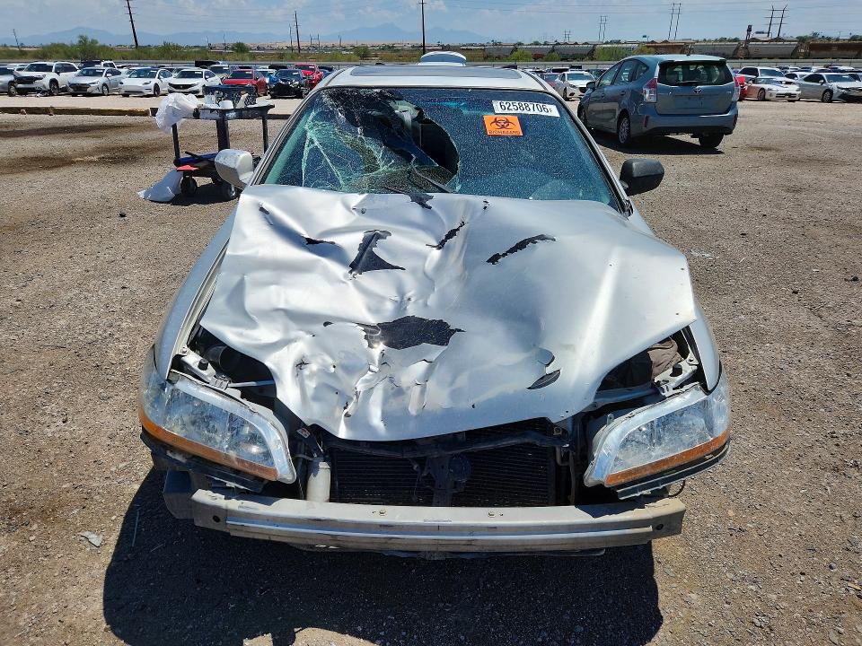 Продажа на аукционе авто 2000 Honda Accord, vin: 1HGCG3277YA031516, номер лота: 62588706