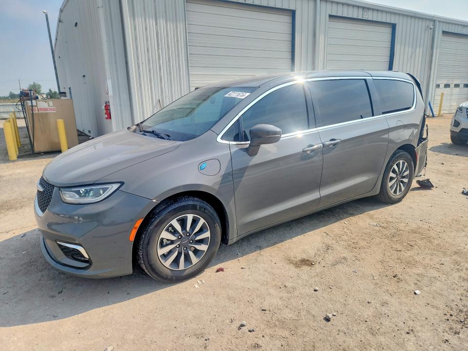 Aukcja sprzedaży 2022 Chrysler Pacifica Hybrid Touring L, vin: 2C4RC1L75NR206859, numer aukcji: 63111616