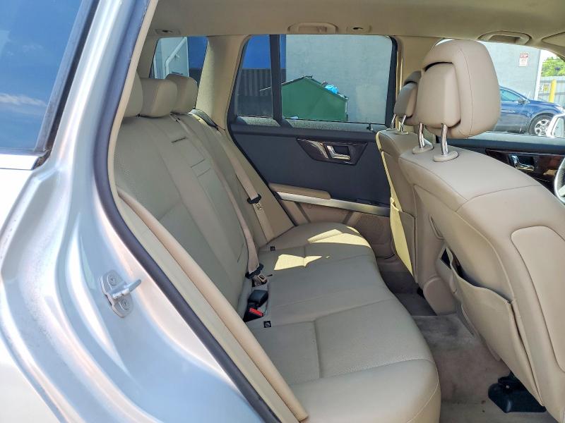 60487696 :رقم المزاد ، WDCGG8HB8AF318682 vin ، 2010 Mercedes-benz Glk مزاد بيع