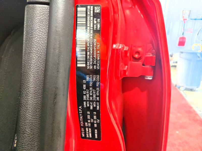 62068906 :رقم المزاد ، ZACCJBBBXHPE96256 vin ، 2017 Jeep Renegade مزاد بيع