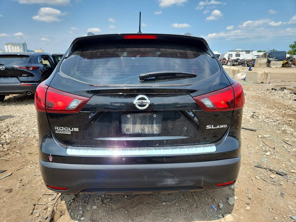 2018 Nissan Rogue Sport მანქანა იყიდება აუქციონზე, vin: JN1BJ1CRXJW262065, აუქციონის ნომერი: 62377656