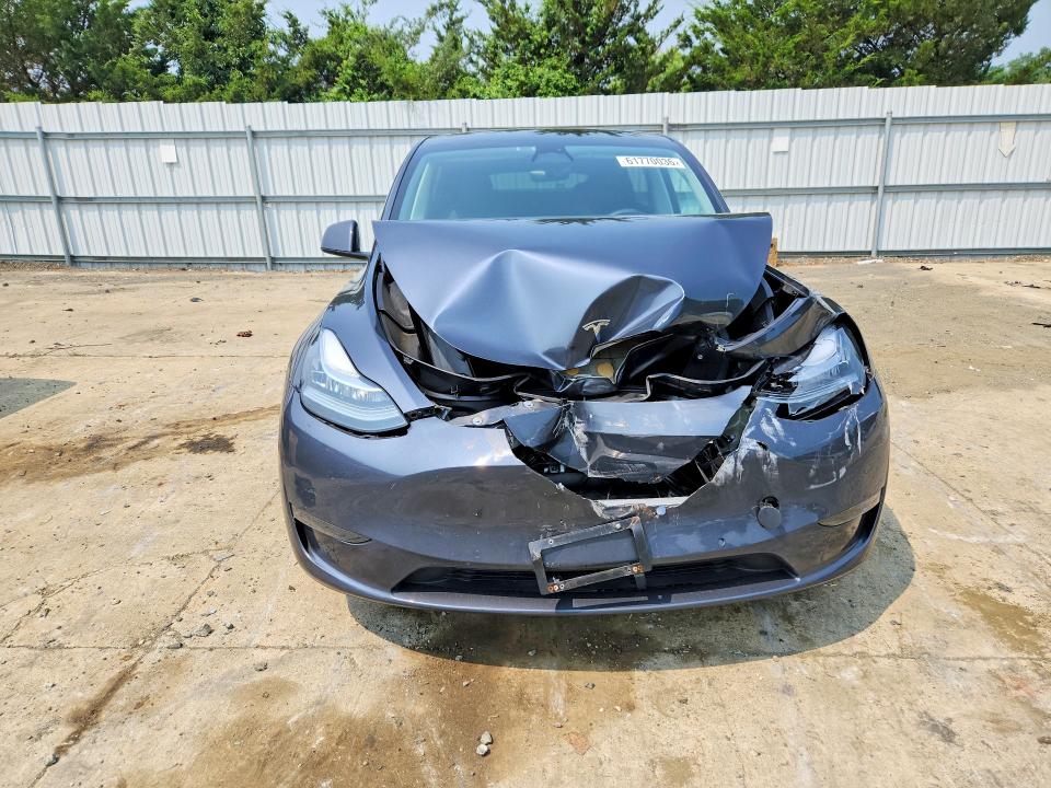 61770036 :رقم المزاد ، 7SAYGDEE1NA016940 vin ، 2022 Tesla Model Y مزاد بيع