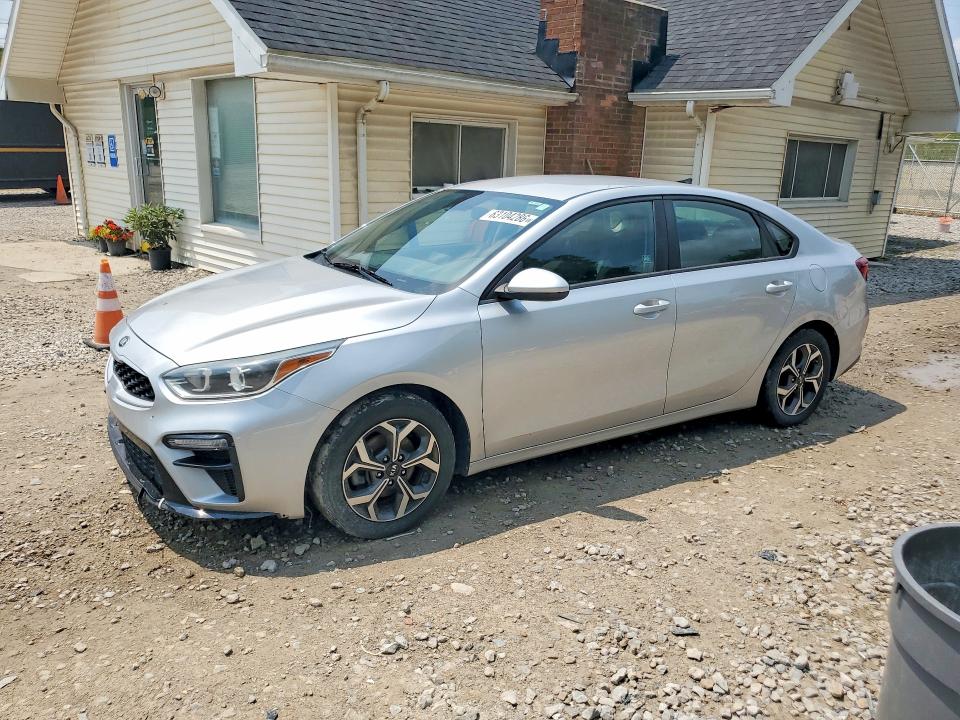 2020 Kia Forte მანქანა იყიდება აუქციონზე, vin: 3KPF24AD1LE176273, აუქციონის ნომერი: 63104286