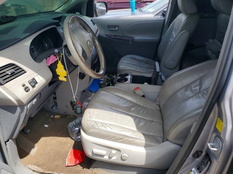 60588166 :رقم المزاد ، 5TDDK3DC5BS020908 vin ، 2011 Toyota Sienna مزاد بيع