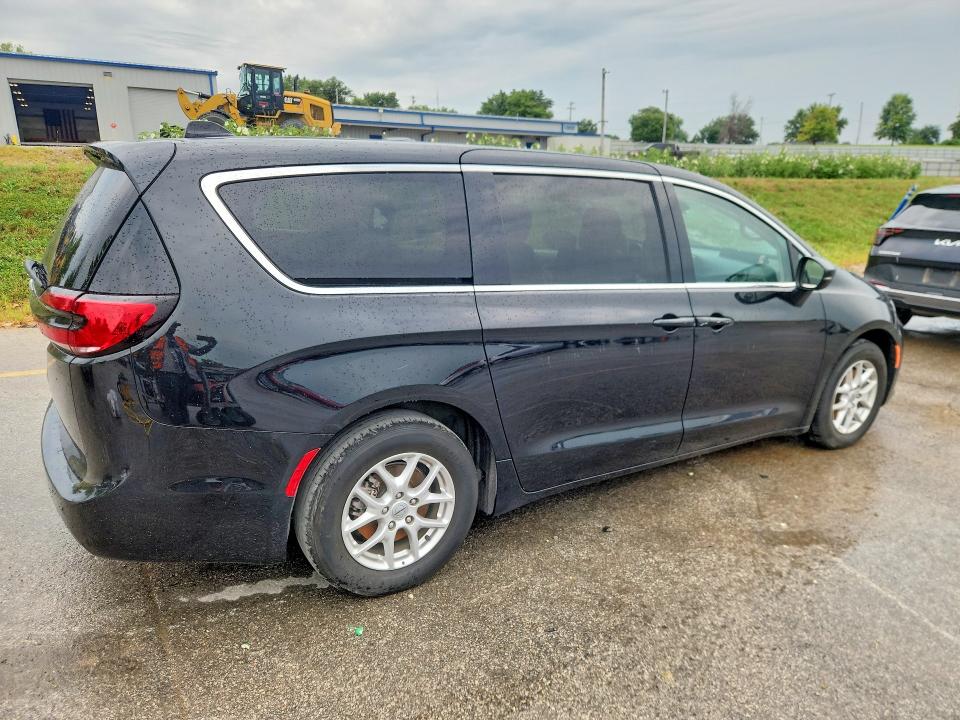 62301676 :رقم المزاد ، 2C4RC1BG5PR615819 vin ، 2023 Chrysler Pacifica مزاد بيع
