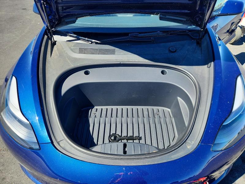 63346136 :رقم المزاد ، 5YJ3E1EB2NF353833 vin ، 2022 Tesla Model 3 مزاد بيع