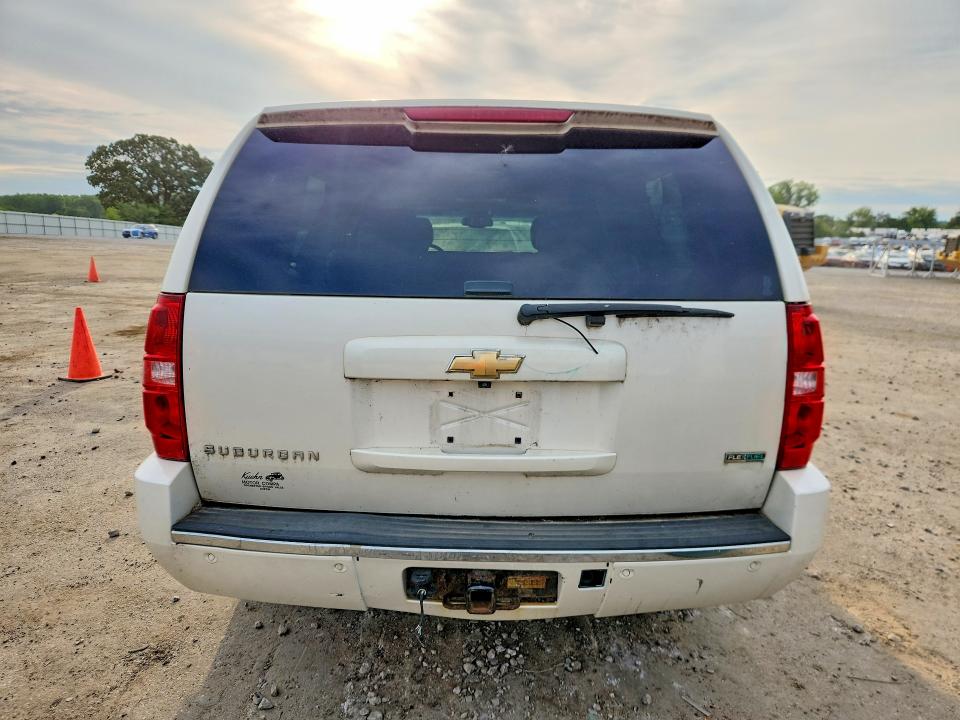 Продажа на аукционе авто 2011 Chevrolet Suburban, vin: 1GNSKKE31BR333346, номер лота: 62268796