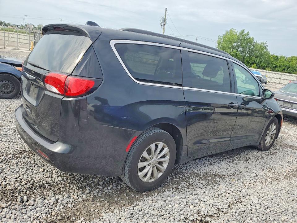 Продажа на аукционе авто 2017 Chrysler Pacifica, vin: 2C4RC1DG1HR676518, номер лота: 62632826