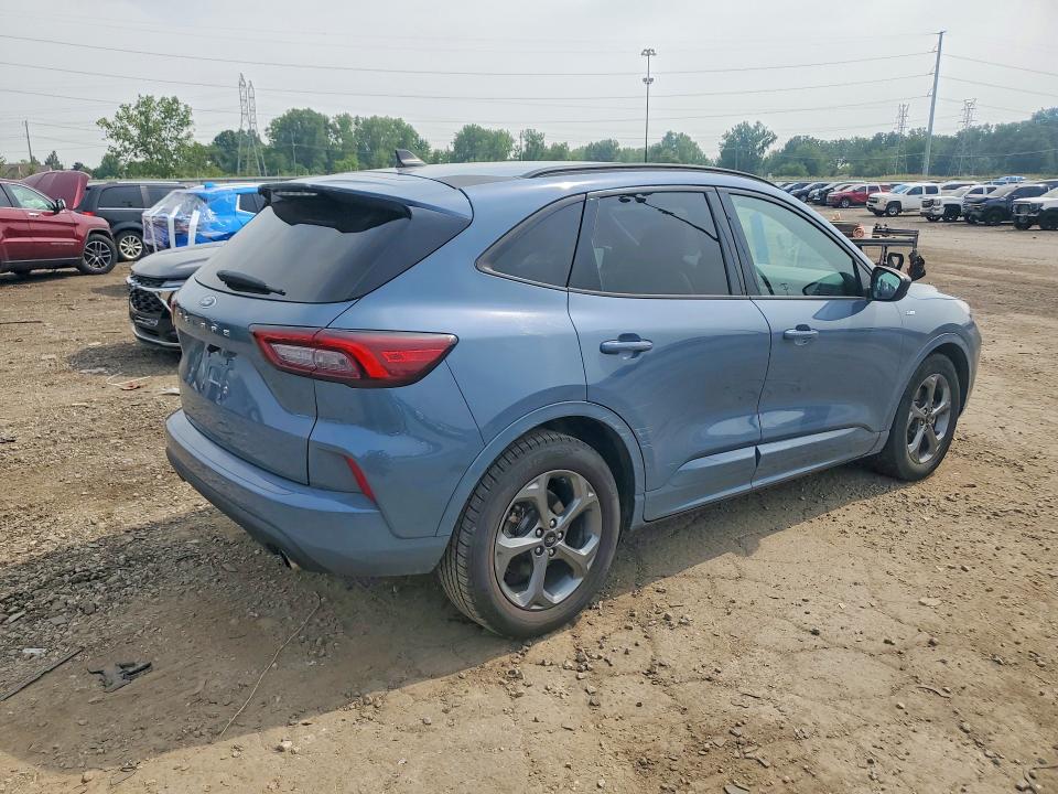 Продажа на аукционе авто 2023 Ford Escape, vin: 1FMCU0MN8PUA08191, номер лота: 61612436