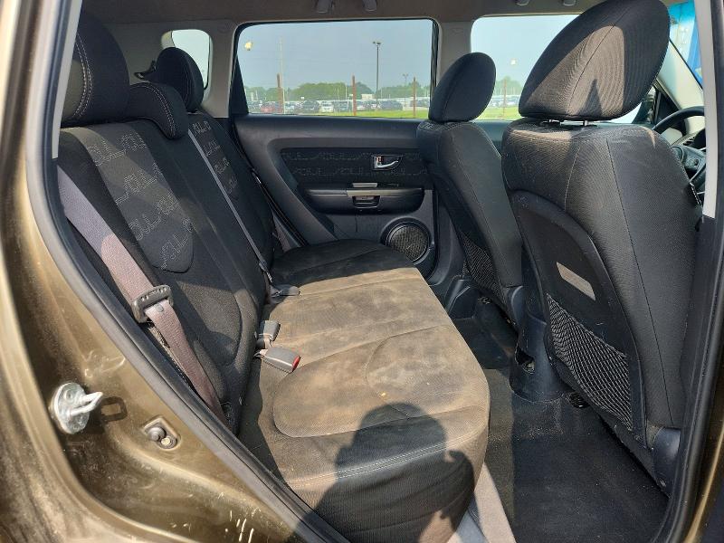 61591426 :رقم المزاد ، KNDJT2A67C7410686 vin ، 2012 Kia Soul مزاد بيع