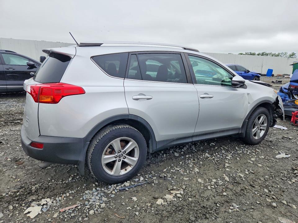60280496 :رقم المزاد ، 2T3RFREV5FW319218 vin ، 2015 Toyota Rav4 مزاد بيع