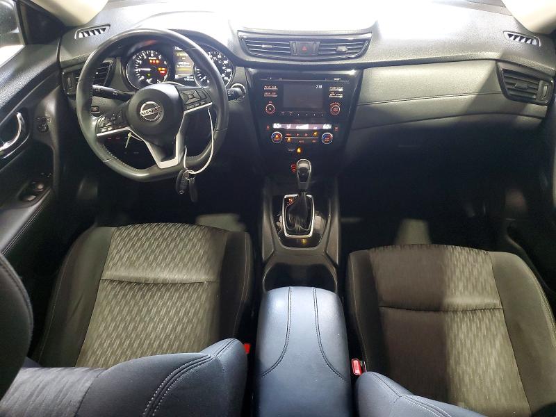 Продаж на аукціоні авто 2017 Nissan Rogue, vin: KNMAT2MV9HP611449, номер лоту: 61921806