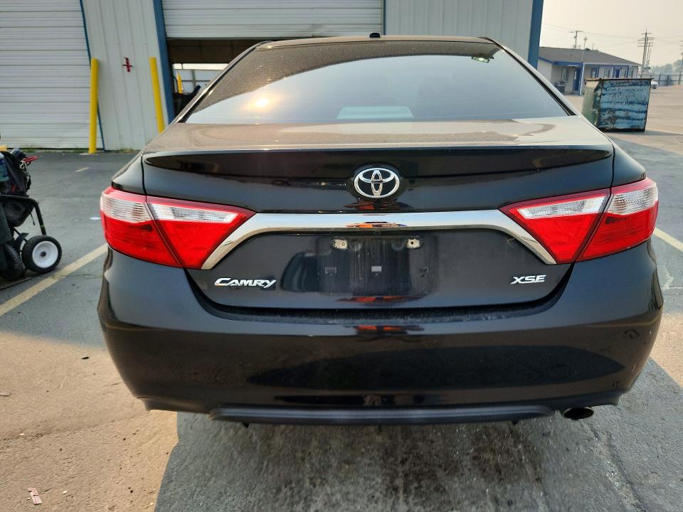 2015 Toyota Camry მანქანა იყიდება აუქციონზე, vin: 4T1BF1FK5FU052033, აუქციონის ნომერი: 62688856