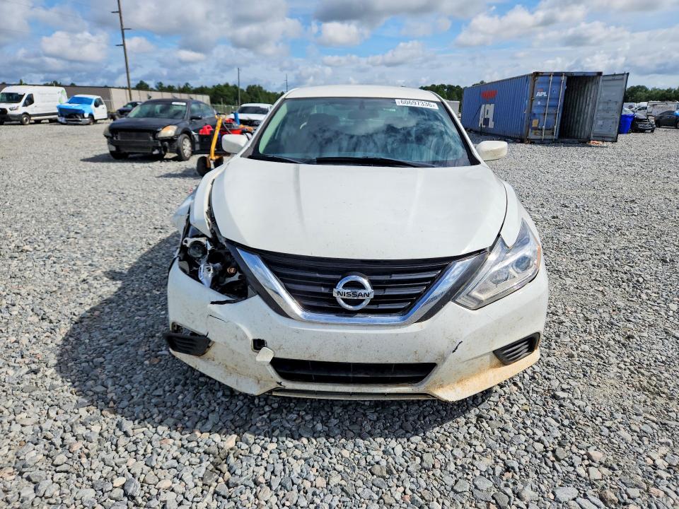 2017 Nissan Altima მანქანა იყიდება აუქციონზე, vin: 1N4AL3AP0HC119823, აუქციონის ნომერი: 60697336