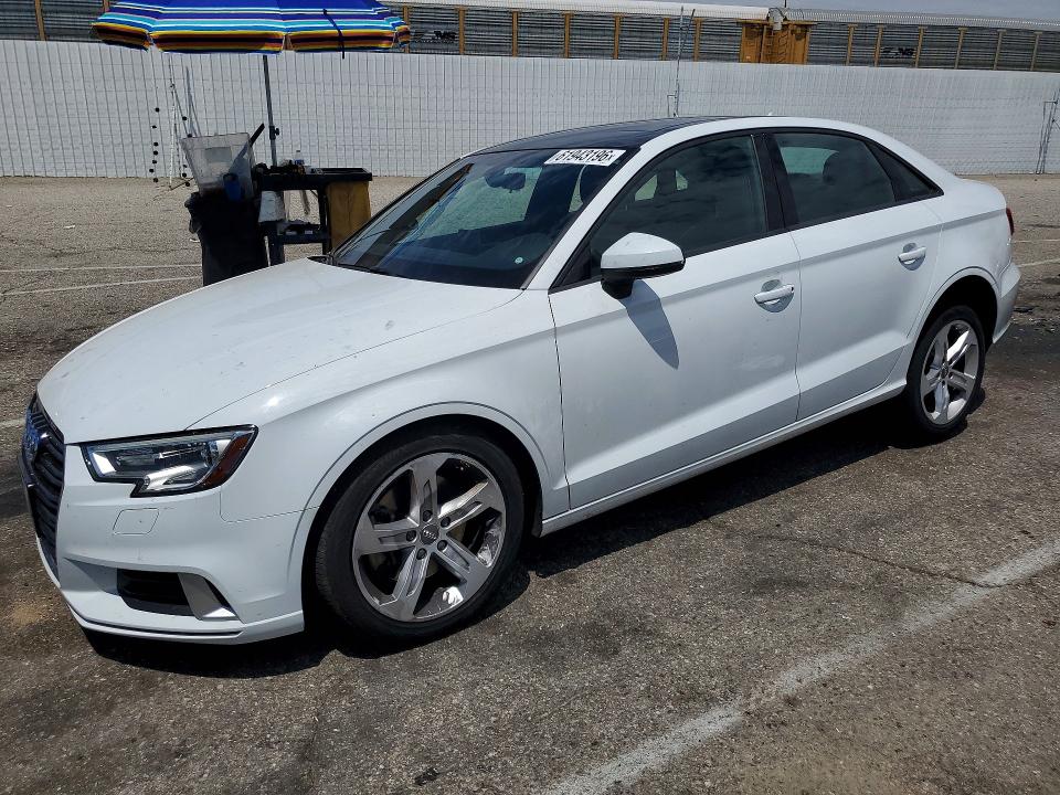 Auction sale of the 2017 Audi A3, vin: WAUAUGFF9H1040173, lot number: 61943196