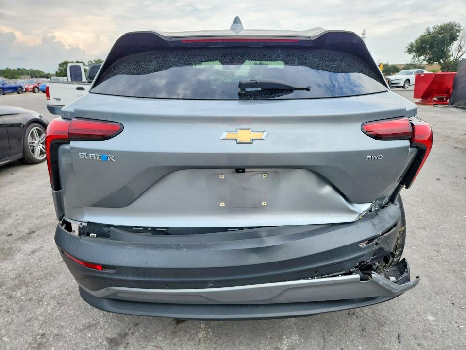 Продажа на аукционе авто 2024 Chevrolet Blazer, vin: 3GNKDBRJ5RS222230, номер лота: 62623246