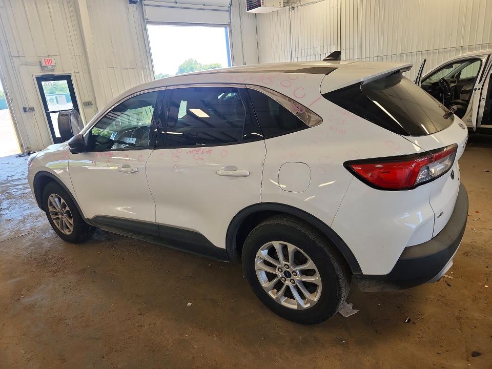 Продажа на аукционе авто 2022 Ford Escape, vin: 1FMCU9G67NUB14847, номер лота: 61726816