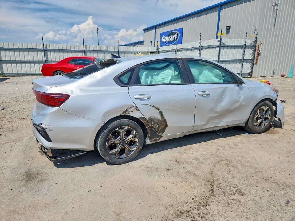 2019 Kia Forte მანქანა იყიდება აუქციონზე, vin: 3KPF24AD2KE007233, აუქციონის ნომერი: 60001176