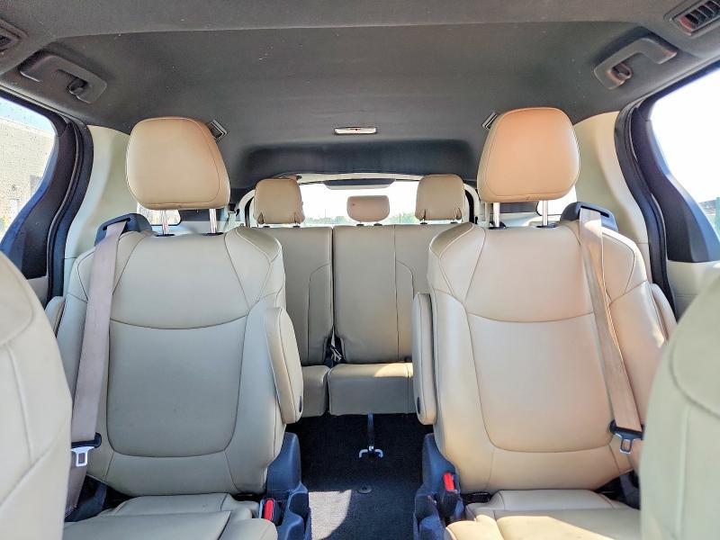 59556746 :رقم المزاد ، 5TDYRKEC1MS044115 vin ، 2021 Toyota Sienna مزاد بيع