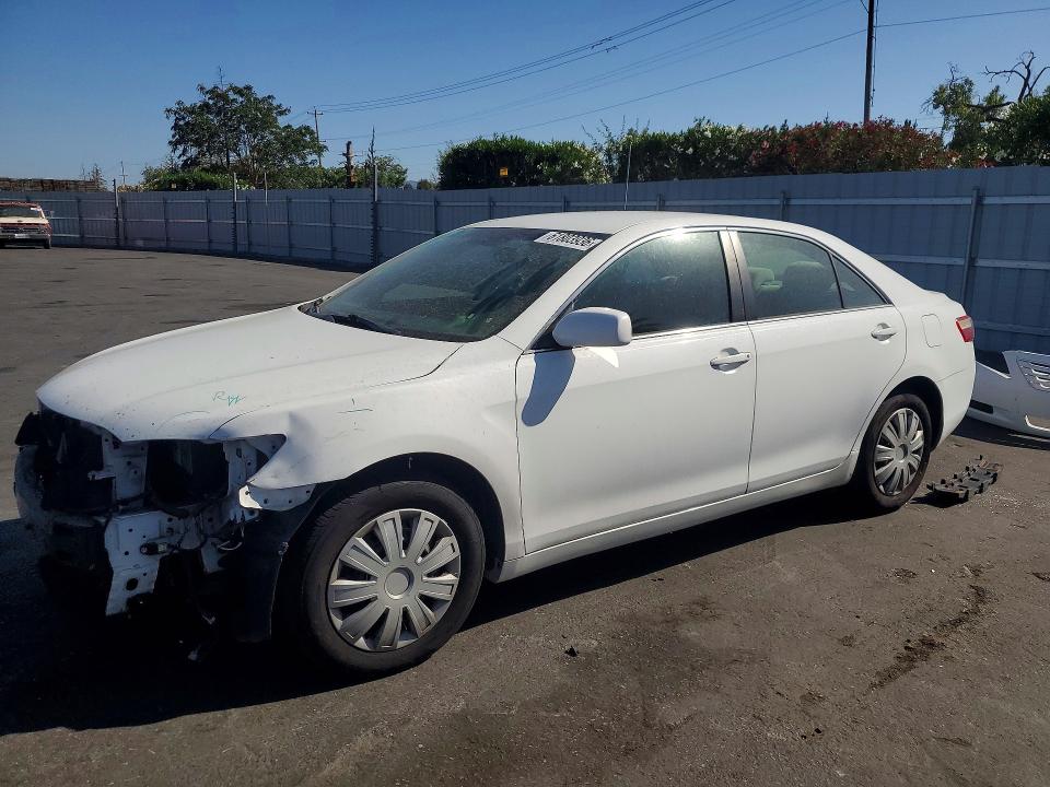 61803936 :رقم المزاد ، 4T1BE46K77U623236 vin ، 2007 Toyota Camry مزاد بيع