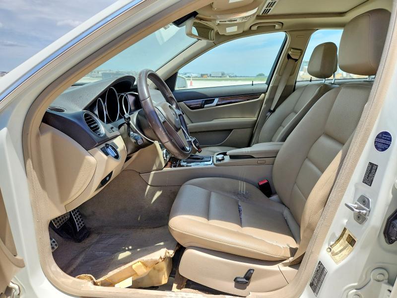 85980005 :رقم المزاد ، WDDGF8BB0CR192004 vin ، 2012 Mercedes-benz C مزاد بيع