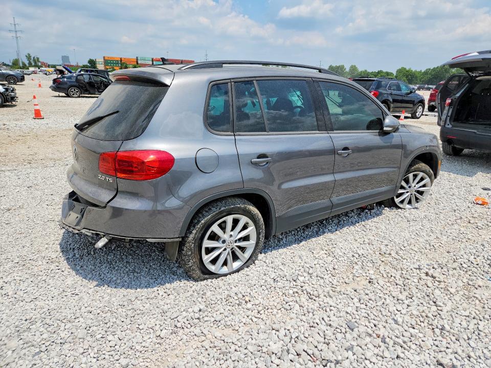 60323416 :رقم المزاد ، WVGAV7AX4FW595947 vin ، 2015 Volkswagen Tiguan مزاد بيع