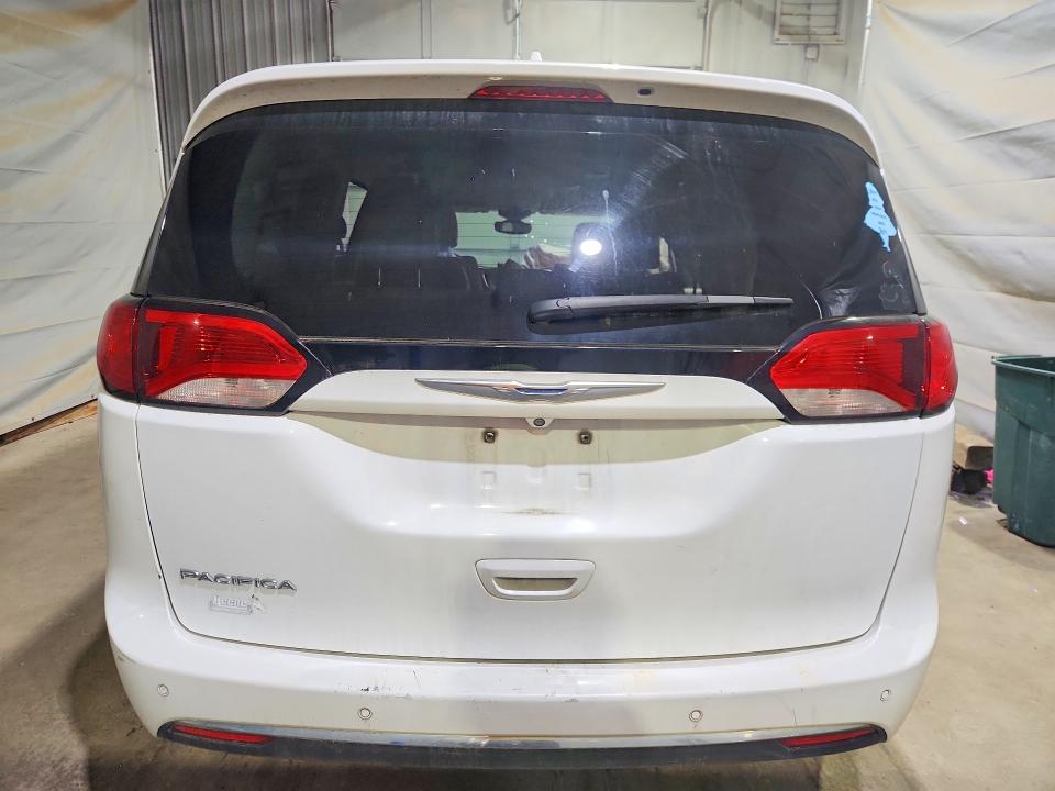 2017 Chrysler Pacifica მანქანა იყიდება აუქციონზე, vin: 2C4RC1BG8HR676213, აუქციონის ნომერი: 61951436