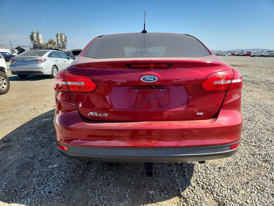 60649986 :رقم المزاد ، 1FADP3H23HL237084 vin ، 2017 Ford Focus مزاد بيع