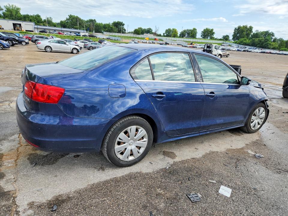 60492446 :رقم المزاد ، 3VWDX7AJ8DM202503 vin ، 2013 Volkswagen Jetta مزاد بيع