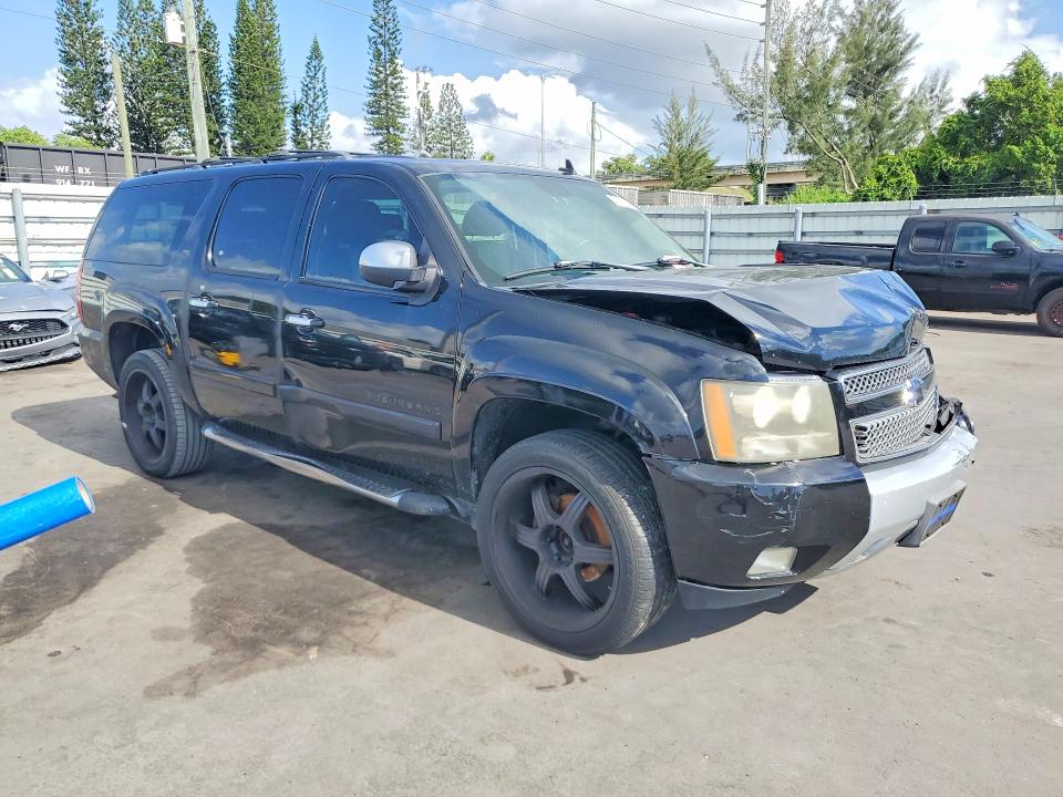 61863616 :رقم المزاد ، 3GNFK16317G252378 vin ، 2007 Chevrolet Suburban مزاد بيع