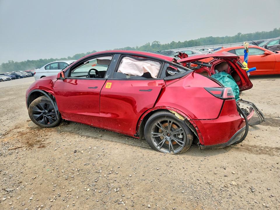 Продажа на аукционе авто 2024 Tesla Model Y, vin: 7SAYGDED1RF096398, номер лота: 67030696