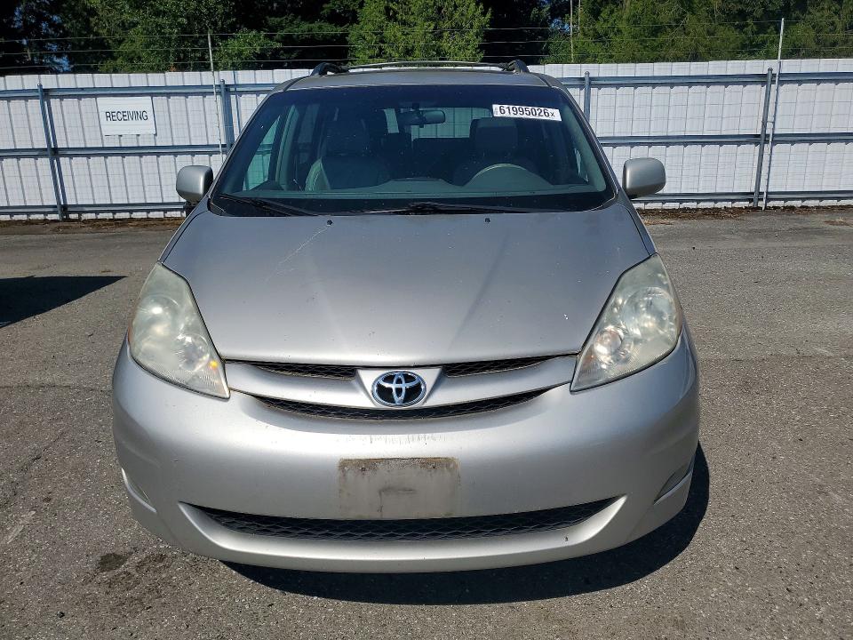 Продаж на аукціоні авто 2007 Toyota Sienna, vin: 5TDBK22C27S007108, номер лоту: 61995026