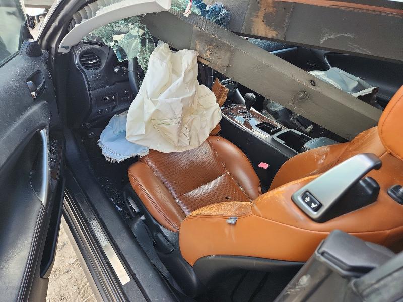 62701696 :رقم المزاد ، JTHFF2C2XC2522420 vin ، 2012 Lexus Is 250c مزاد بيع