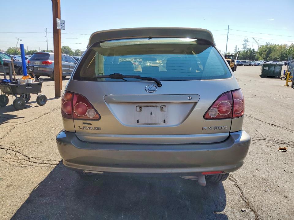 62947076 :رقم المزاد ، JT6HF10UXY0157175 vin ، 2000 Lexus Rx مزاد بيع