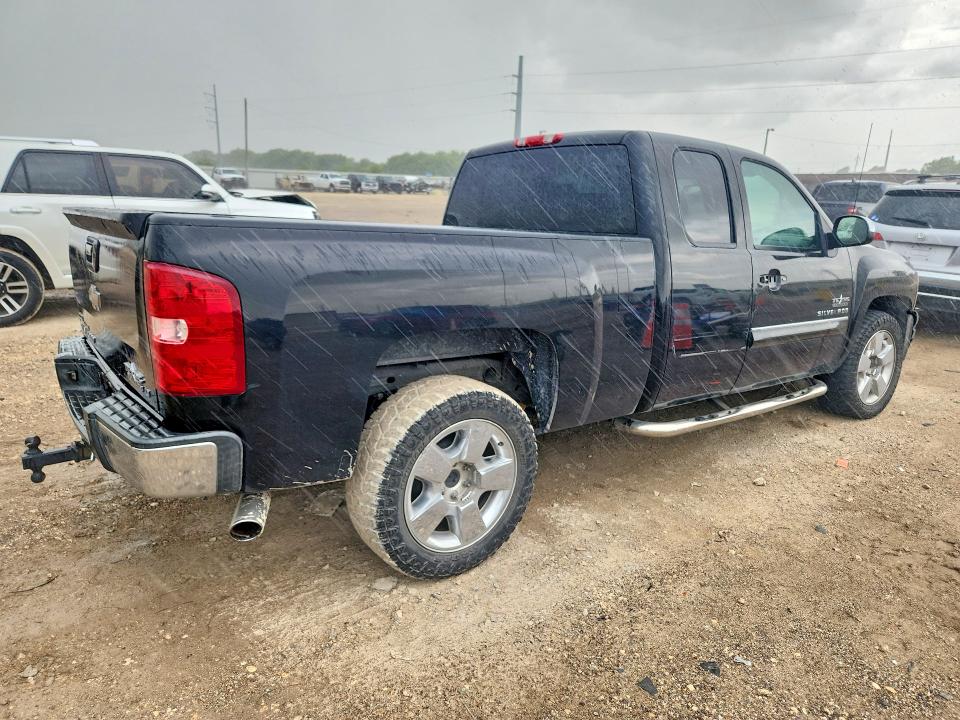 Продажа на аукционе авто 2011 Chevrolet Silverado, vin: 1GCRCSE07BZ125658, номер лота: 61402266