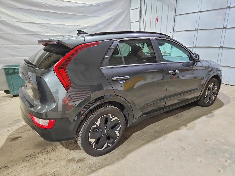 Auction sale of the 2023 Kia Niro, vin: KNDCR3L14P5075533, lot number: 61231316