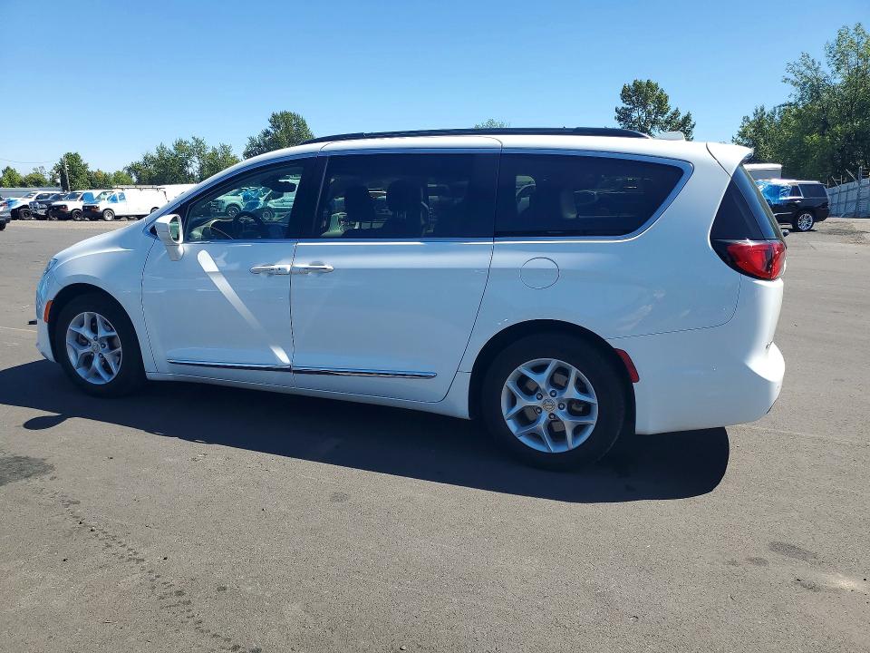 61233876 :رقم المزاد ، 2C4RC1BG1HR816117 vin ، 2017 Chrysler Pacifica مزاد بيع