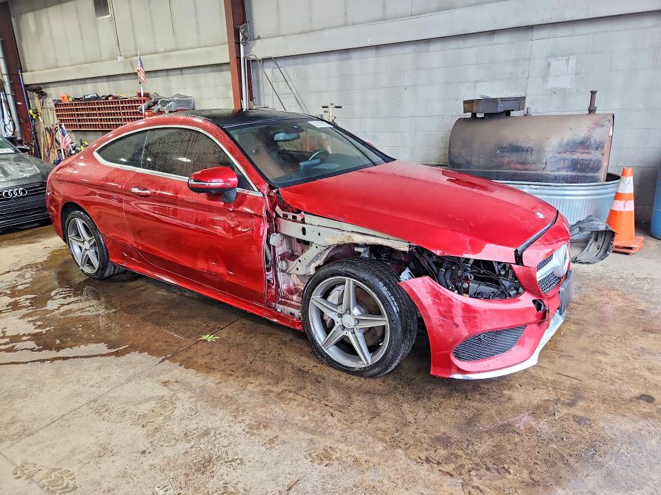 63135556 :رقم المزاد ، WDDWJ4KB9HF374733 vin ، 2017 Mercedes-benz C مزاد بيع