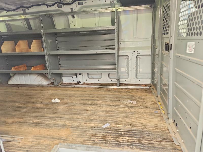 60019246 :رقم المزاد ، 1FTYR2YG5JKA15606 vin ، 2018 Ford Transit مزاد بيع