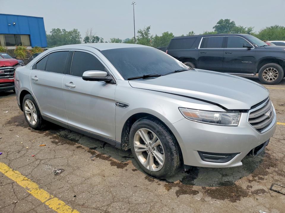 61221916 :رقم المزاد ، 1FAHP2E85DG152156 vin ، 2013 Ford Taurus مزاد بيع