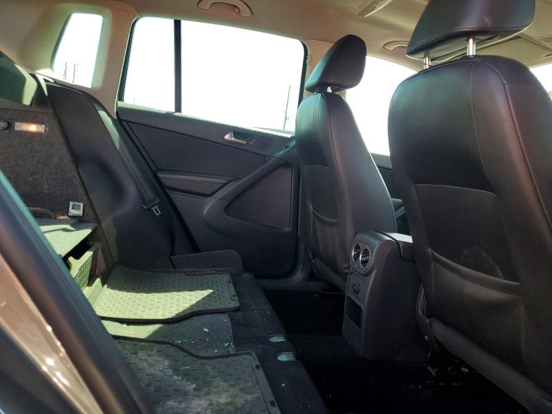 63225646 :رقم المزاد ، WVGAV7AX3CW006009 vin ، 2012 Volkswagen Tiguan مزاد بيع
