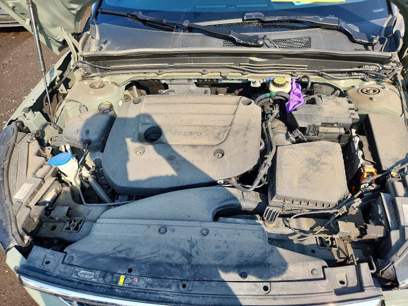 60472556 :رقم المزاد ، YV4L12UV7P2022942 vin ، 2023 Volvo Xc40 مزاد بيع