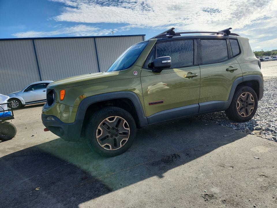 Продаж на аукціоні авто 2015 Jeep Renegade, vin: ZACCJBCT2FPB93900, номер лоту: 58901646