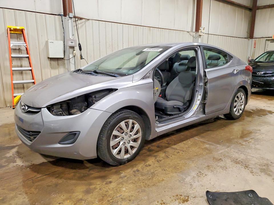 Auction sale of the 2013 Hyundai Elantra, vin: KMHDH4AE0DU485536, lot number: 60930856