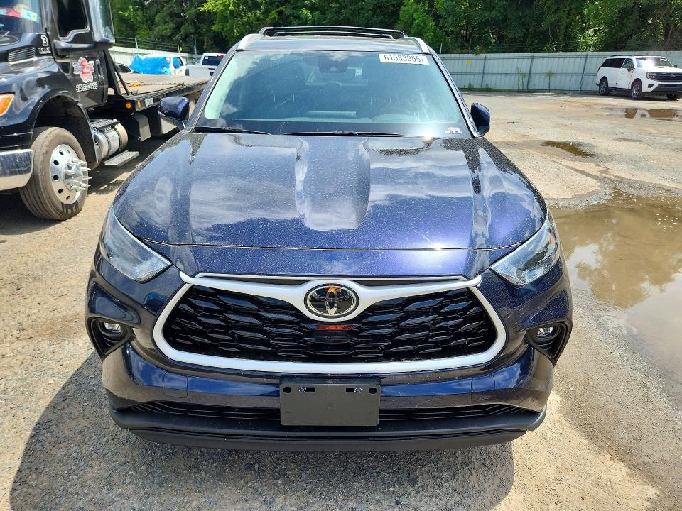 61583966 :رقم المزاد ، 5TDKDRAH1SS554489 vin ، 2025 Toyota Highlander مزاد بيع