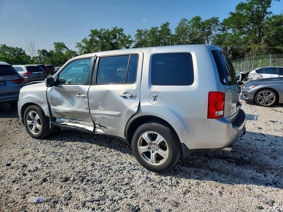 62744666 :رقم المزاد ، 5FNYF4H77DB023597 vin ، 2013 Honda Pilot مزاد بيع