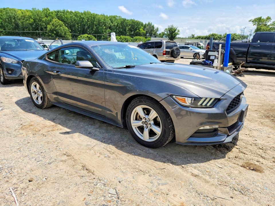 60935126 :رقم المزاد ، 1FA6P8AM7H5224702 vin ، 2017 Ford Mustang مزاد بيع